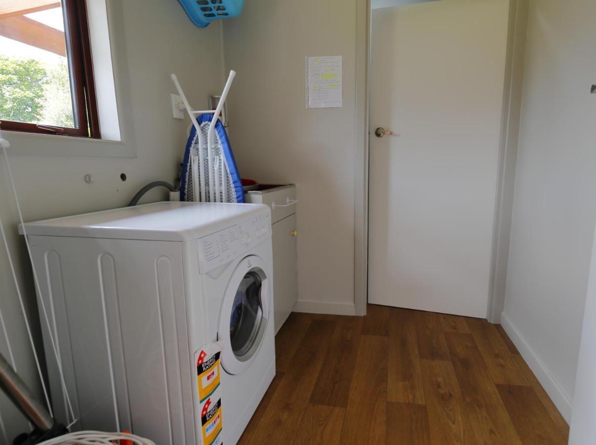 Mokonui Cottage - Te Anau Holiday Home Eksteriør billede