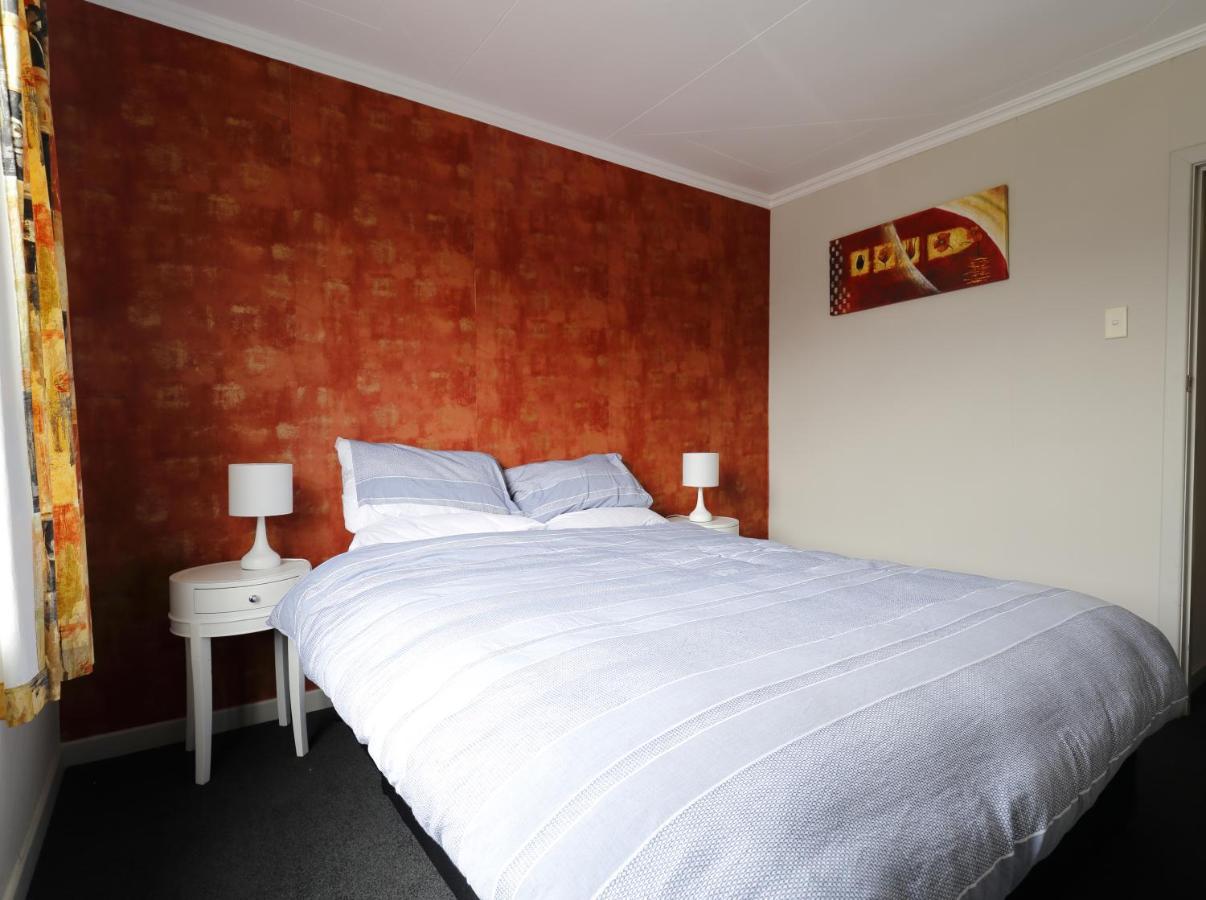 Mokonui Cottage - Te Anau Holiday Home Eksteriør billede