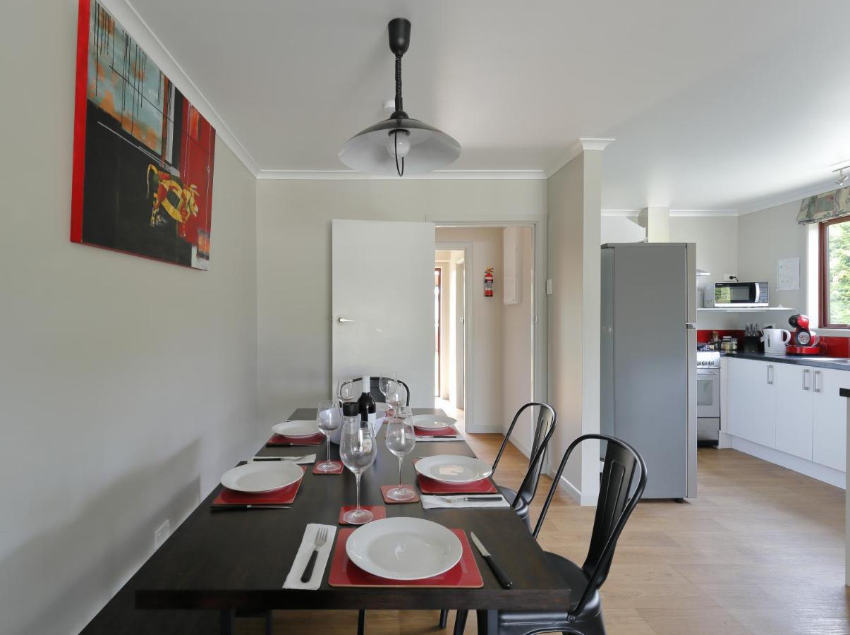 Mokonui Cottage - Te Anau Holiday Home Eksteriør billede