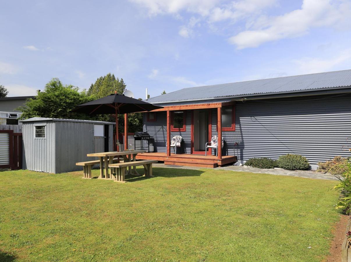 Mokonui Cottage - Te Anau Holiday Home Eksteriør billede