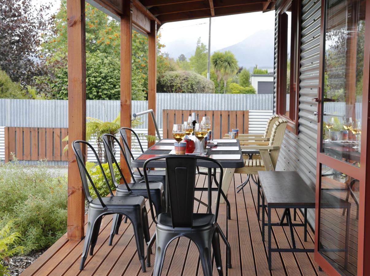 Mokonui Cottage - Te Anau Holiday Home Eksteriør billede