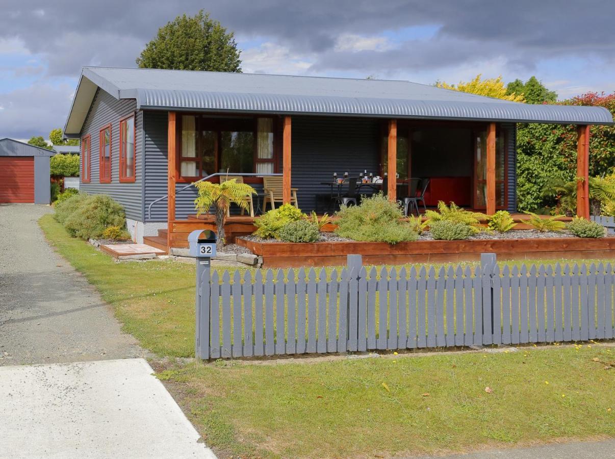 Mokonui Cottage - Te Anau Holiday Home Eksteriør billede